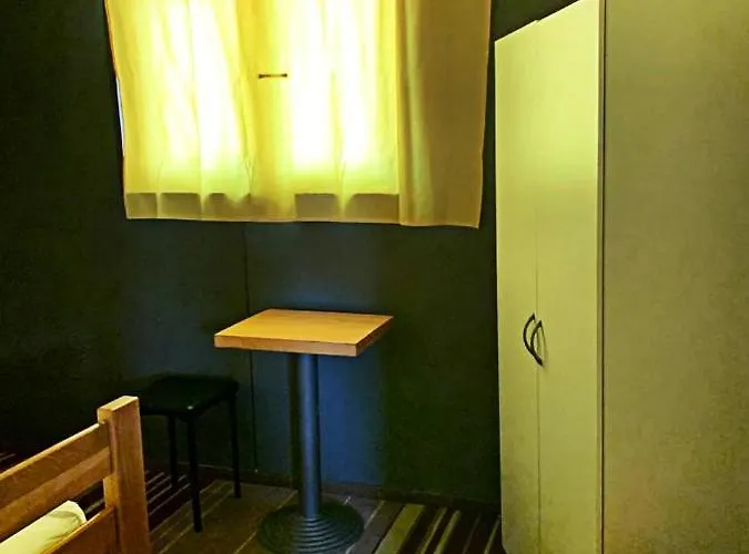 Quasimodo (adults Only) *